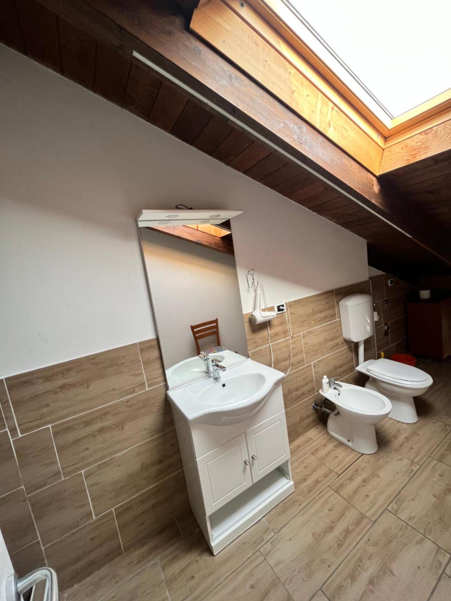 Camera Con Bagno Mirjana Cislago Ngoại thất bức ảnh